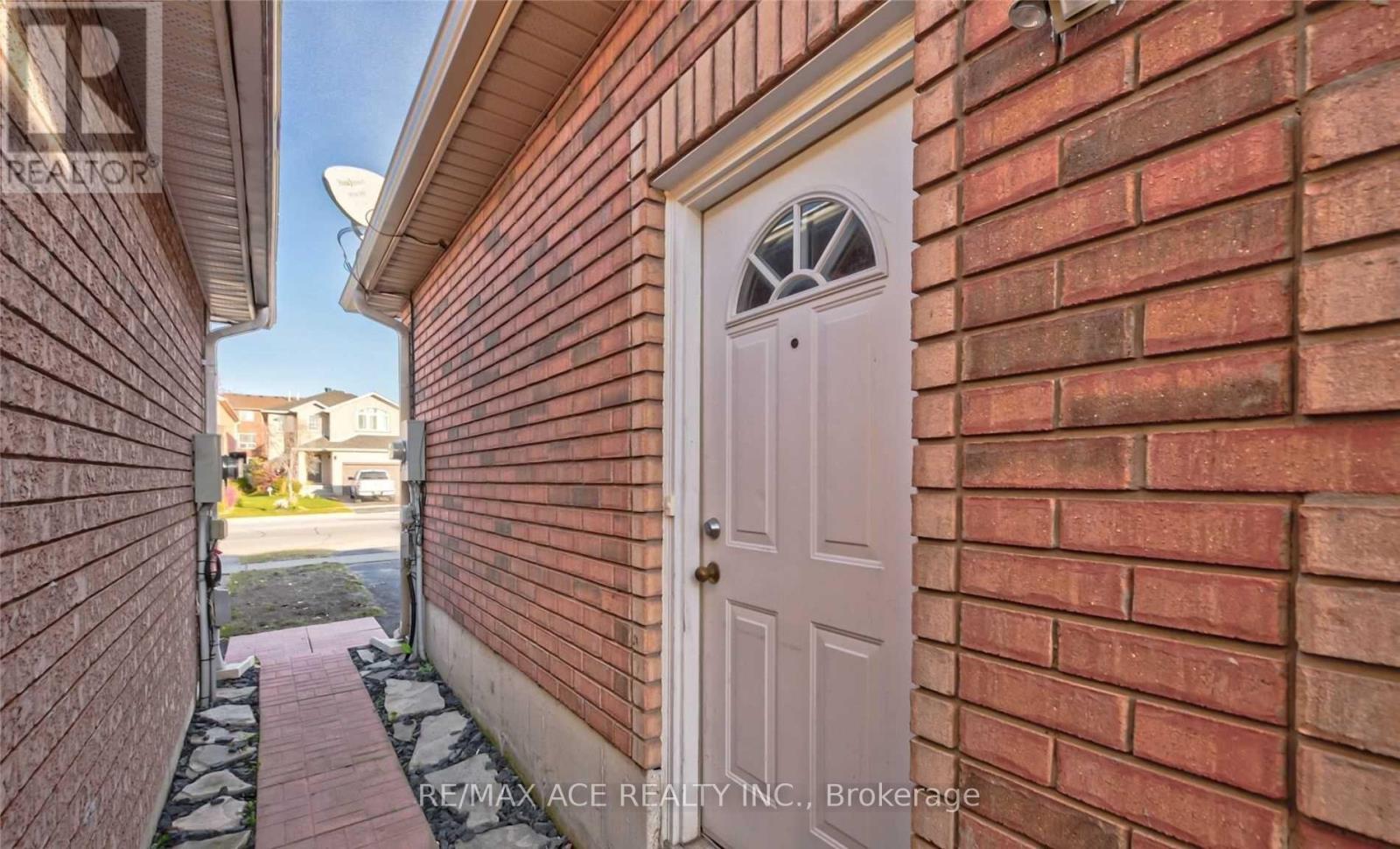 Bsmt - 182 Madelaine Drive, Barrie, Ontario  L4N 0S7 - Photo 2 - S12080130