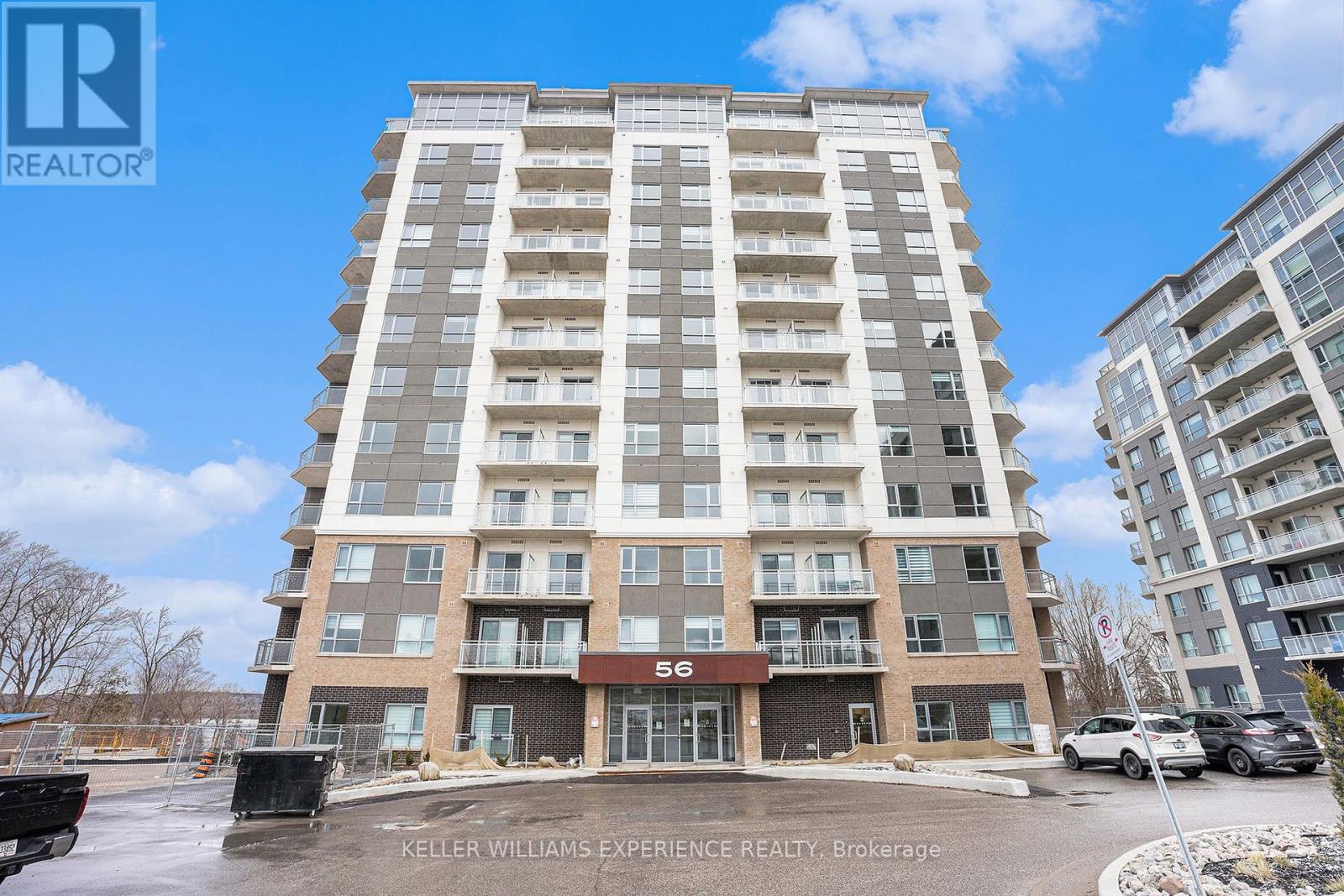 302 - 56 Lakeside Terrace, Barrie, Ontario  L4M 7B9 - Photo 1 - S12081718