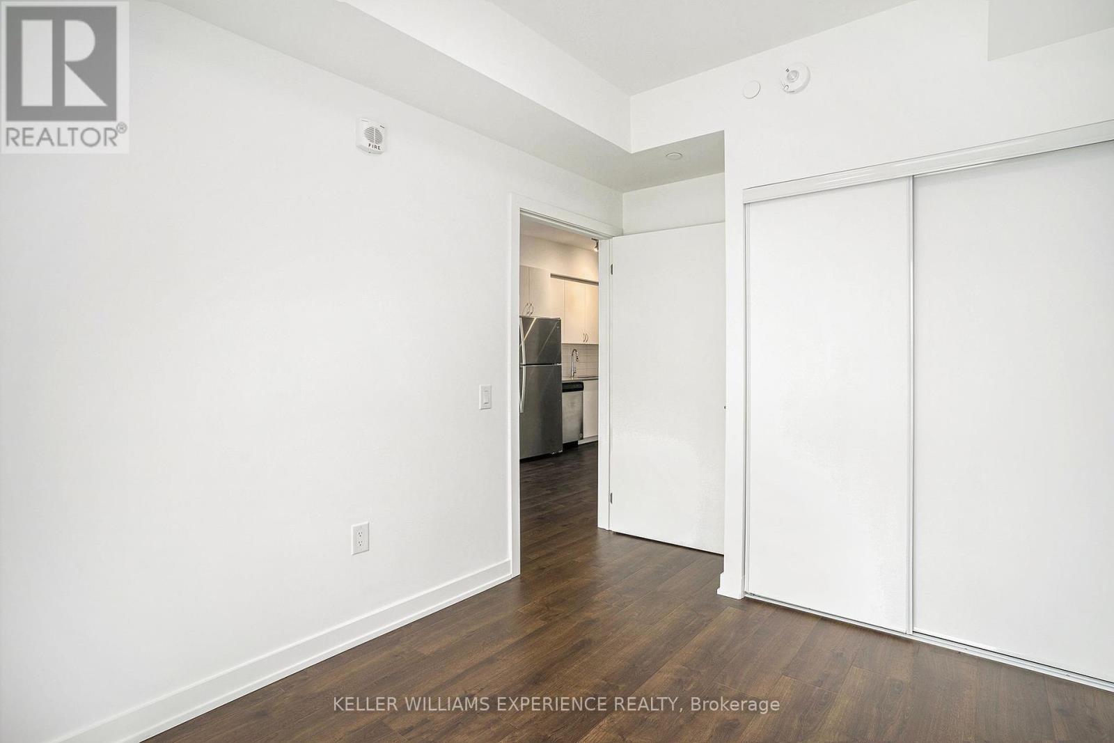 302 - 56 Lakeside Terrace, Barrie, Ontario  L4M 7B9 - Photo 7 - S12081718