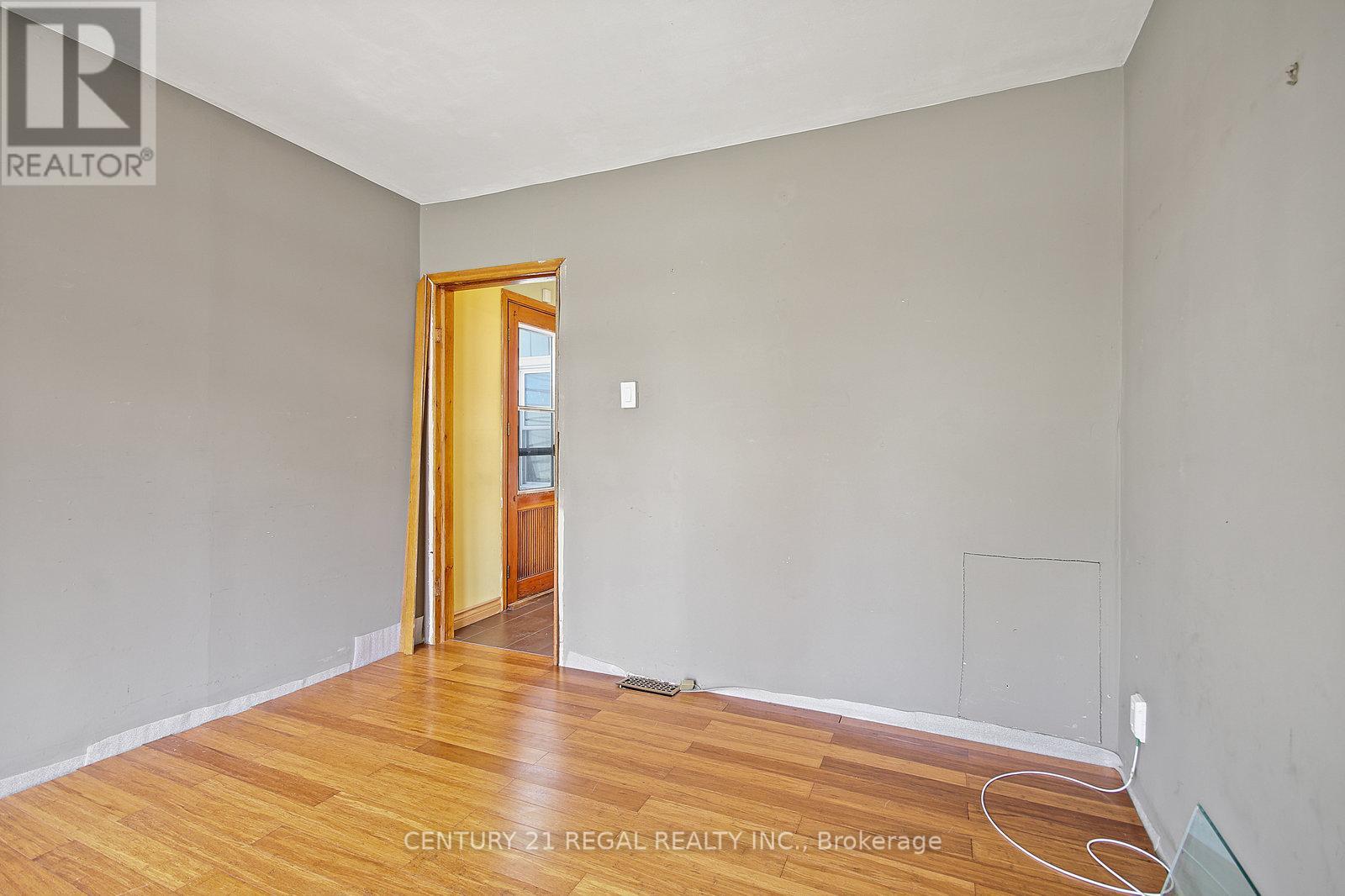 102 Newcastle Street, Toronto, Ontario  M8Z 1C8 - Photo 25 - W12076471
