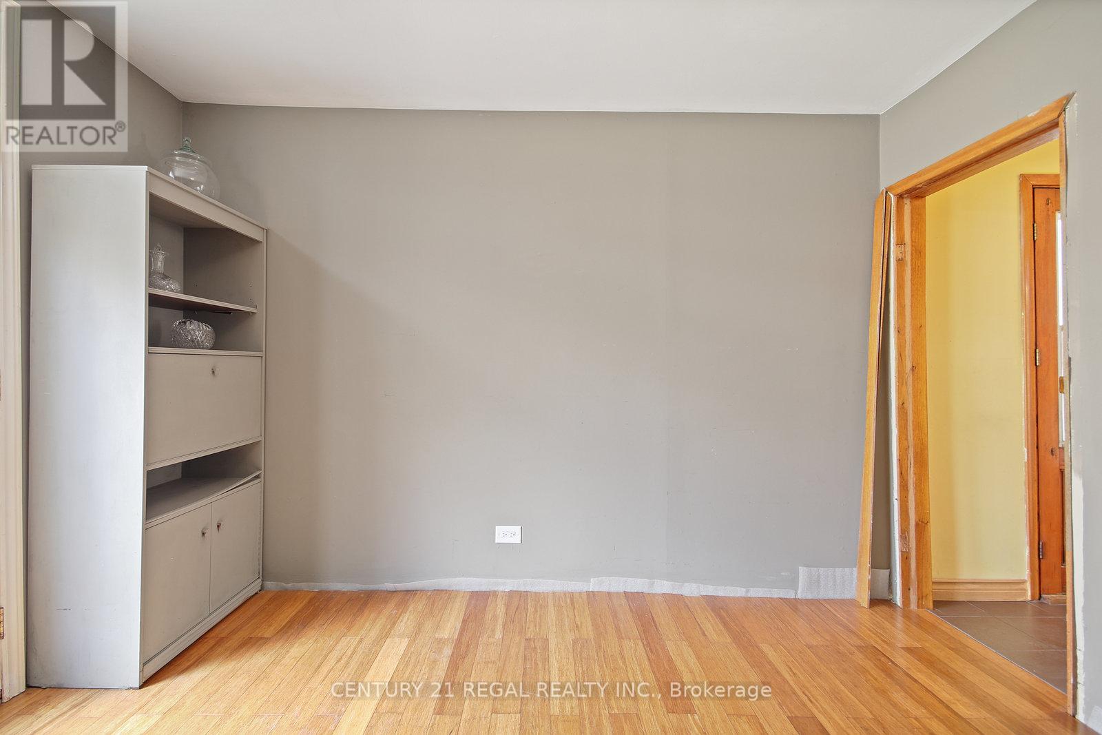 102 Newcastle Street, Toronto, Ontario  M8Z 1C8 - Photo 26 - W12076471