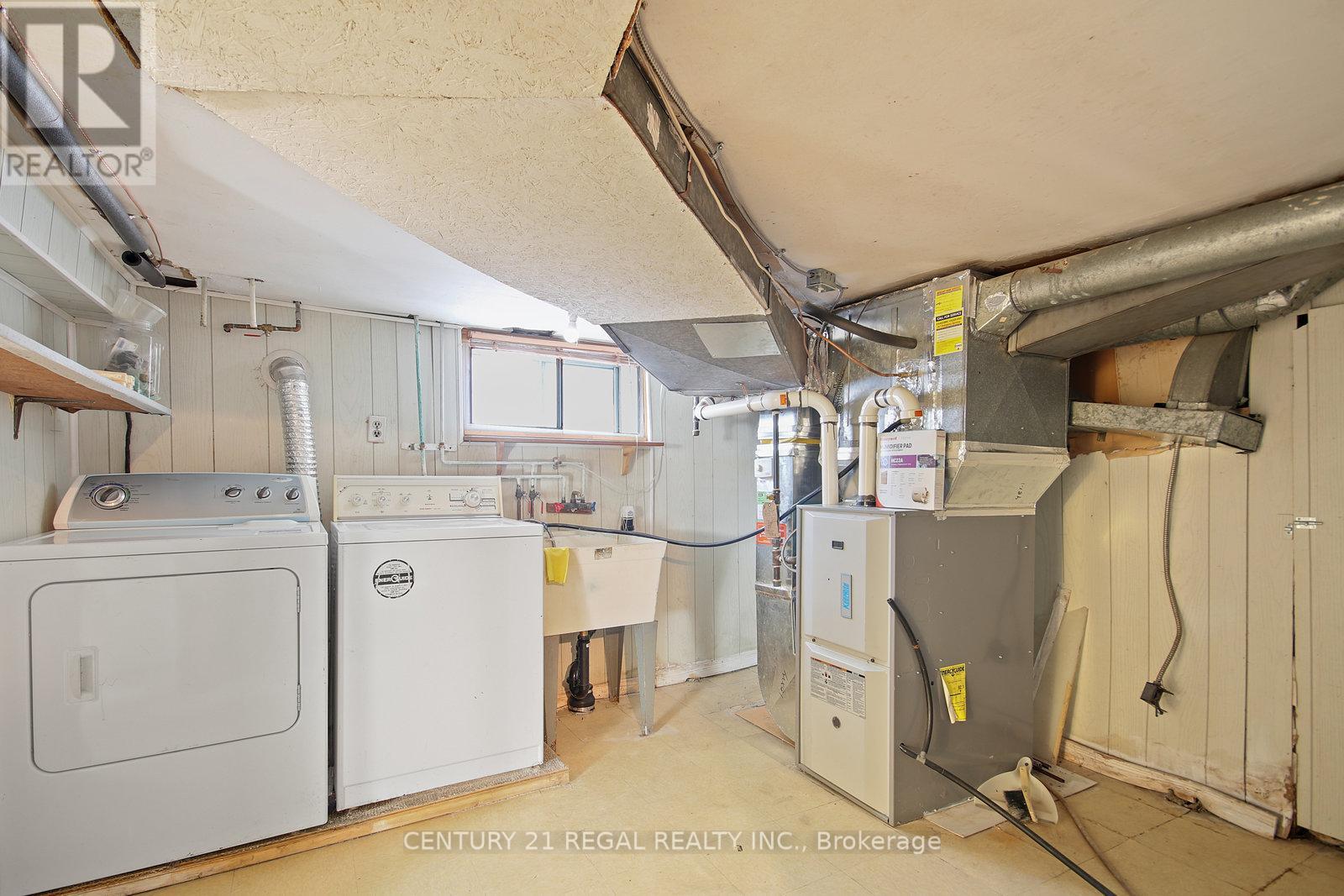 102 Newcastle Street, Toronto, Ontario  M8Z 1C8 - Photo 32 - W12076471