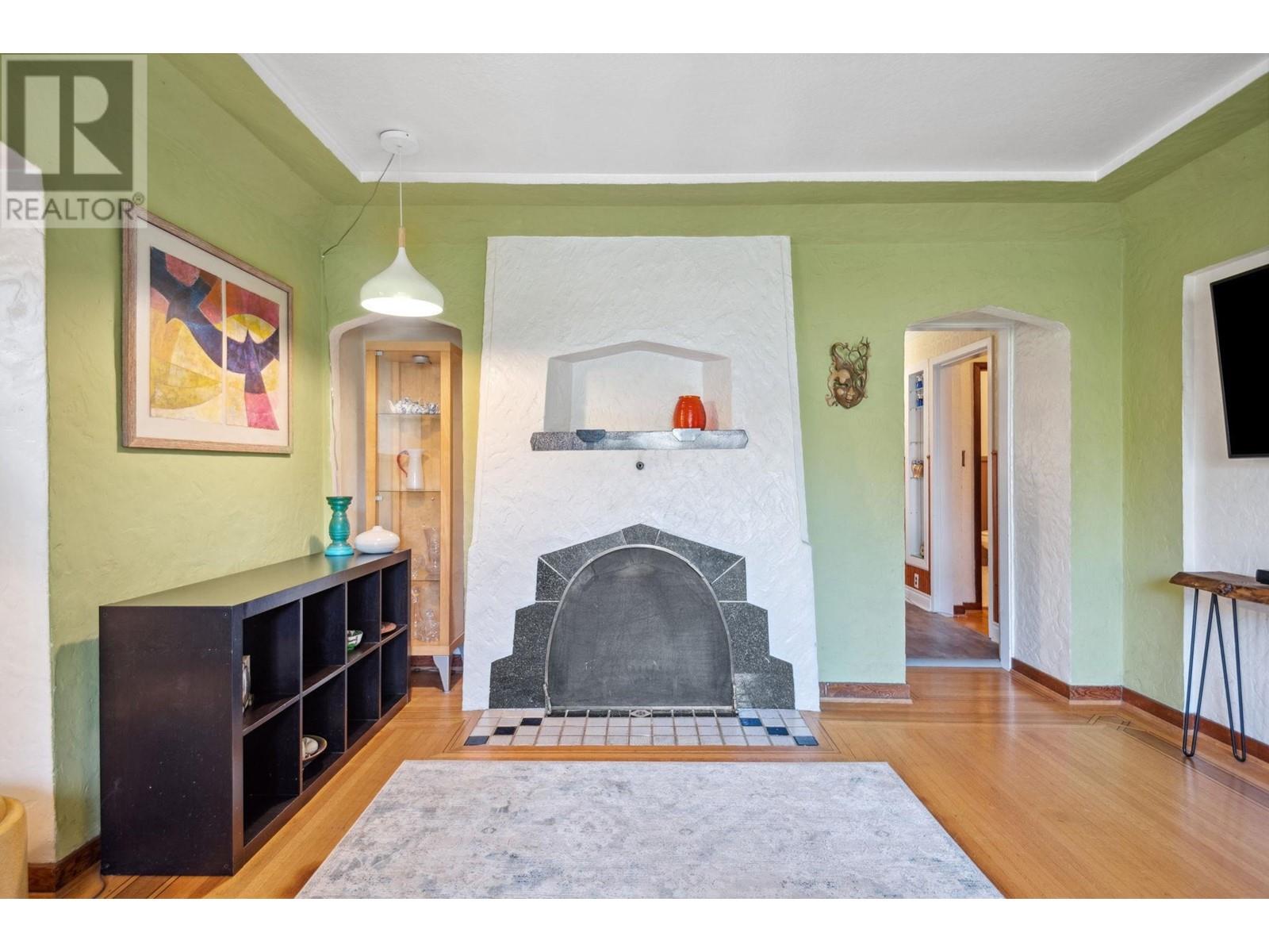 Property at 1216 EDINBURGH STREET image 5