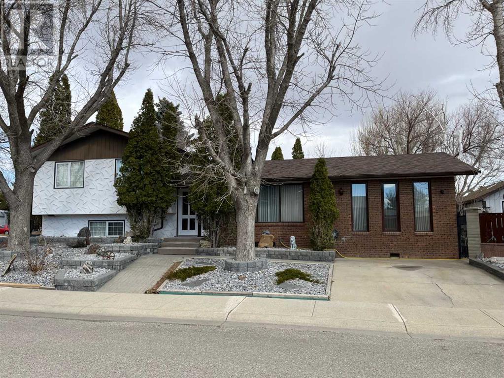 Property at 5 Heather Road N image 1