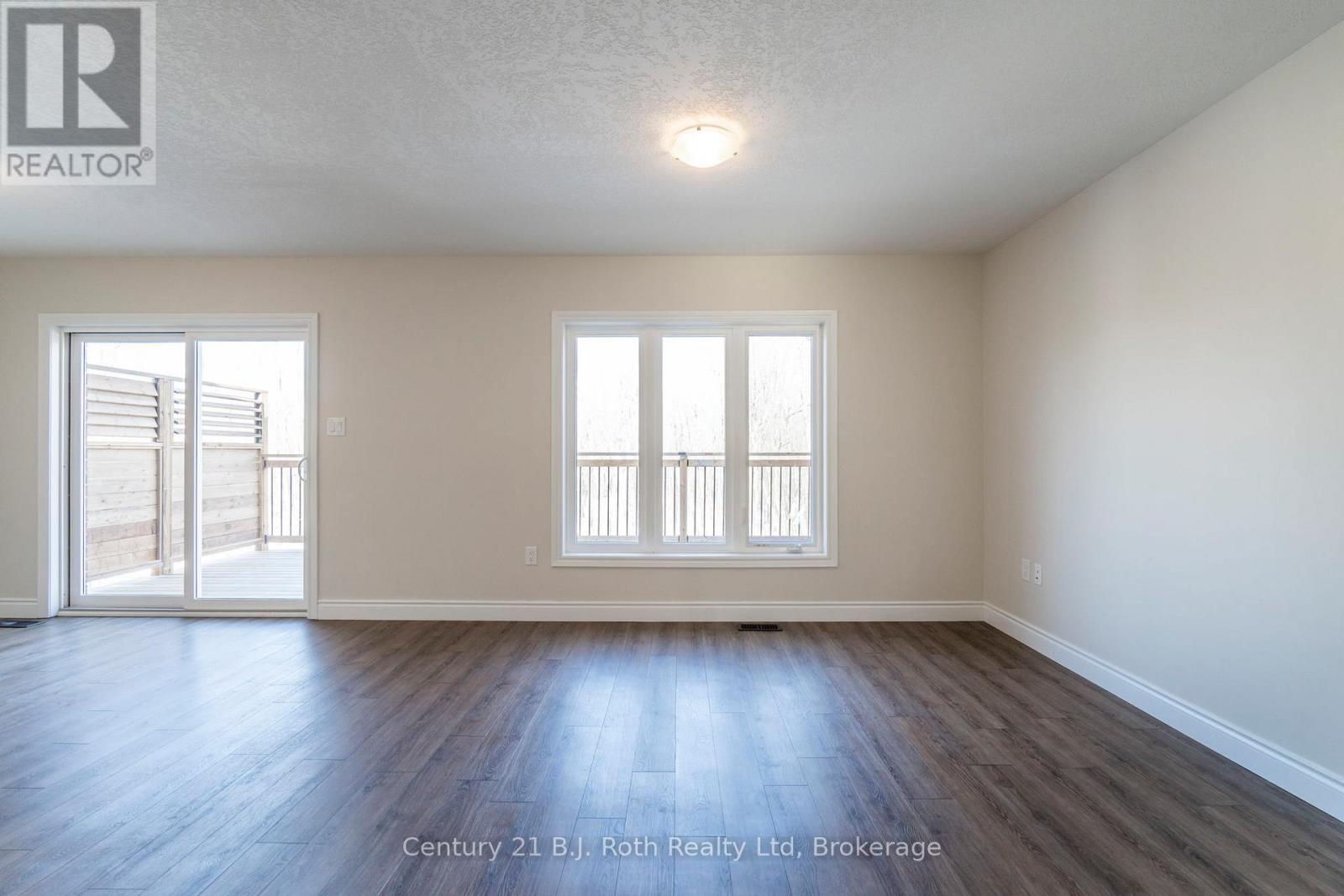 52 Hunter Avenue, Tay, Ontario  L0K 2A0 - Photo 23 - S12041713