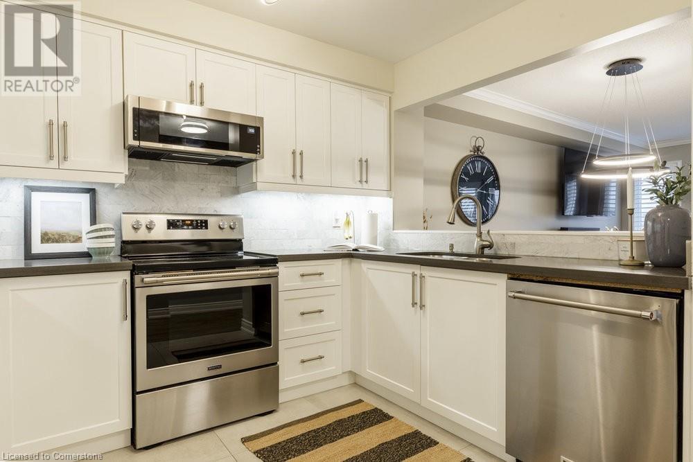 5555 Prince William Drive Unit# 18, Burlington, Ontario  L7L 6P3 - Photo 22 - 40704774