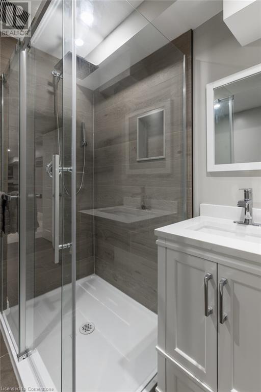 5555 Prince William Drive Unit# 18, Burlington, Ontario  L7L 6P3 - Photo 48 - 40704774
