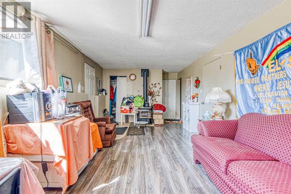 9645 Hillcrest Drive, Grande Prairie, Alberta  T8V 1A9 - Photo 24 - A2211943