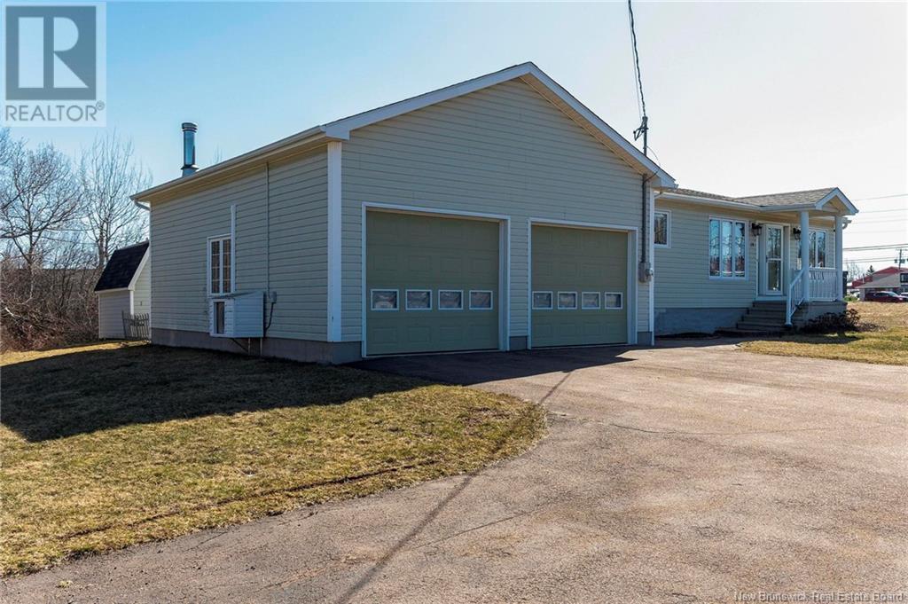 Property at 14 Pointe Du Chene Road image 2