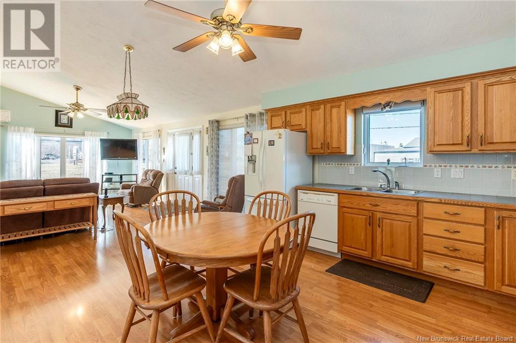 Property at 14 Pointe Du Chene Road image 5