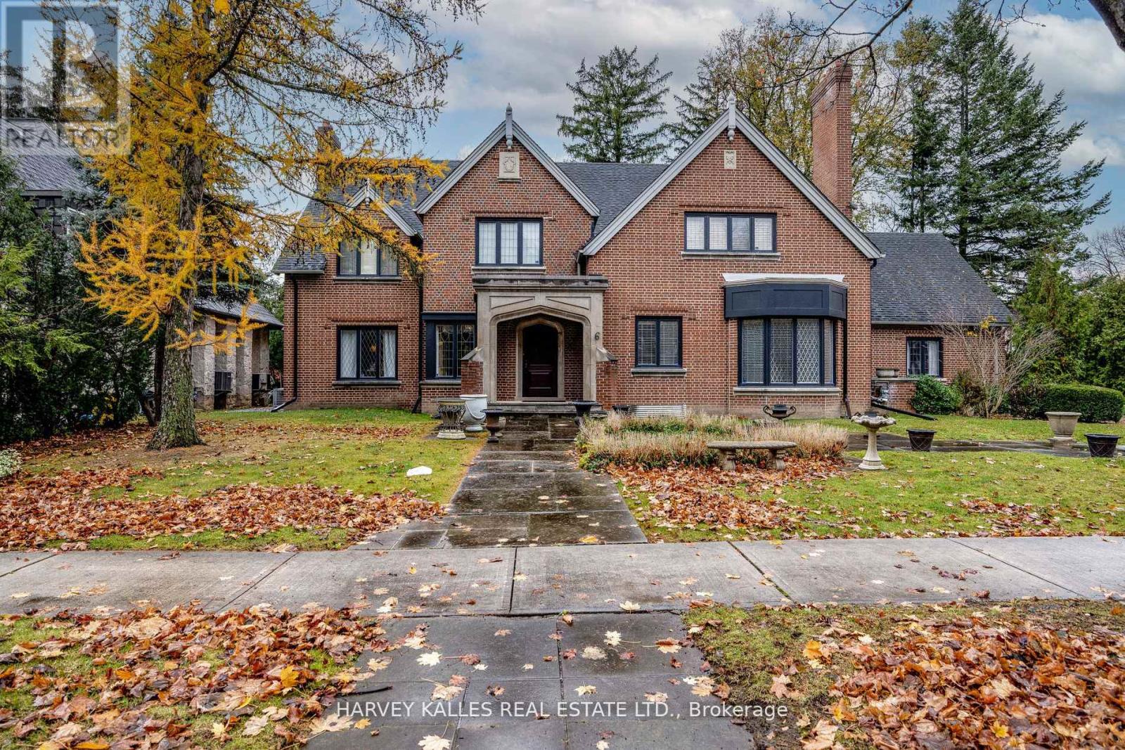 Property at 6 VERSAILLES COURT image 1