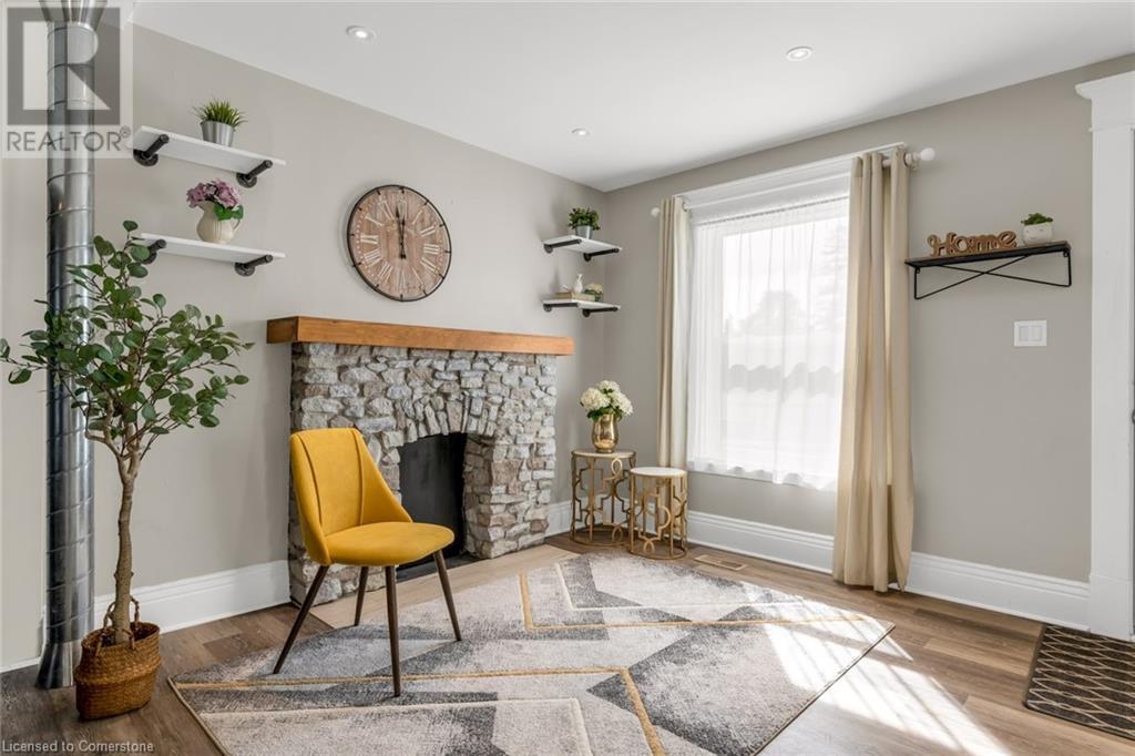 Property at 309 BRANT Avenue image 3