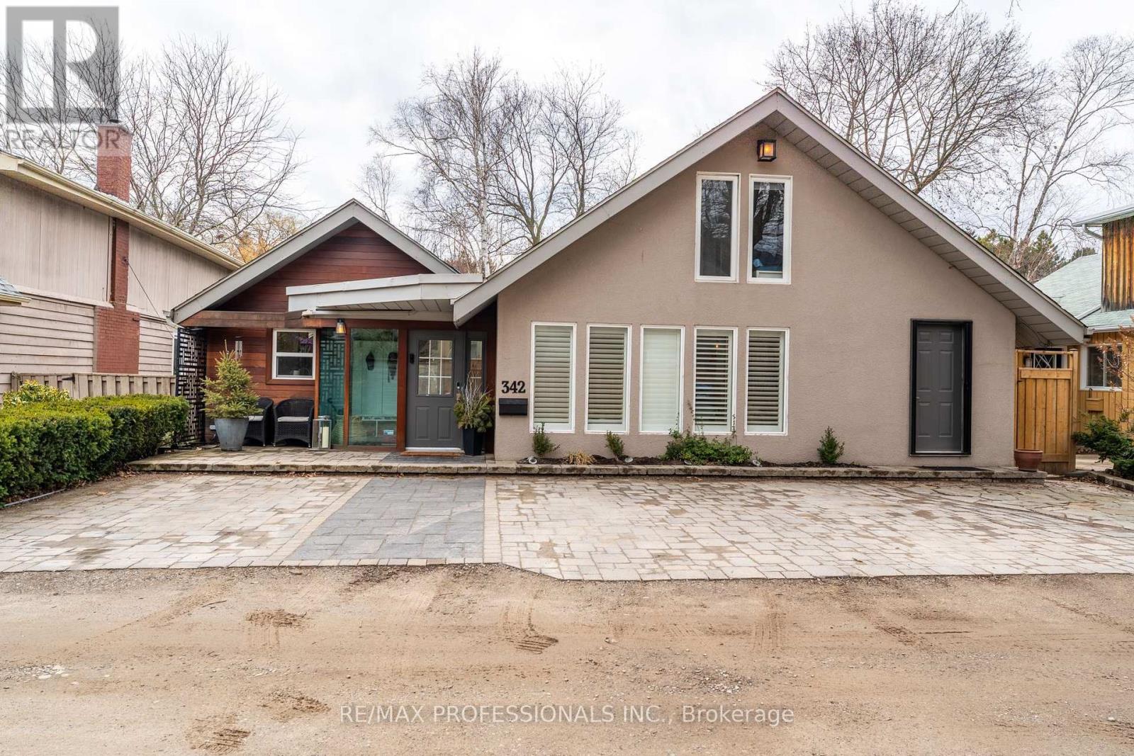 Property at 342 MEADOW WOOD LANE image 1