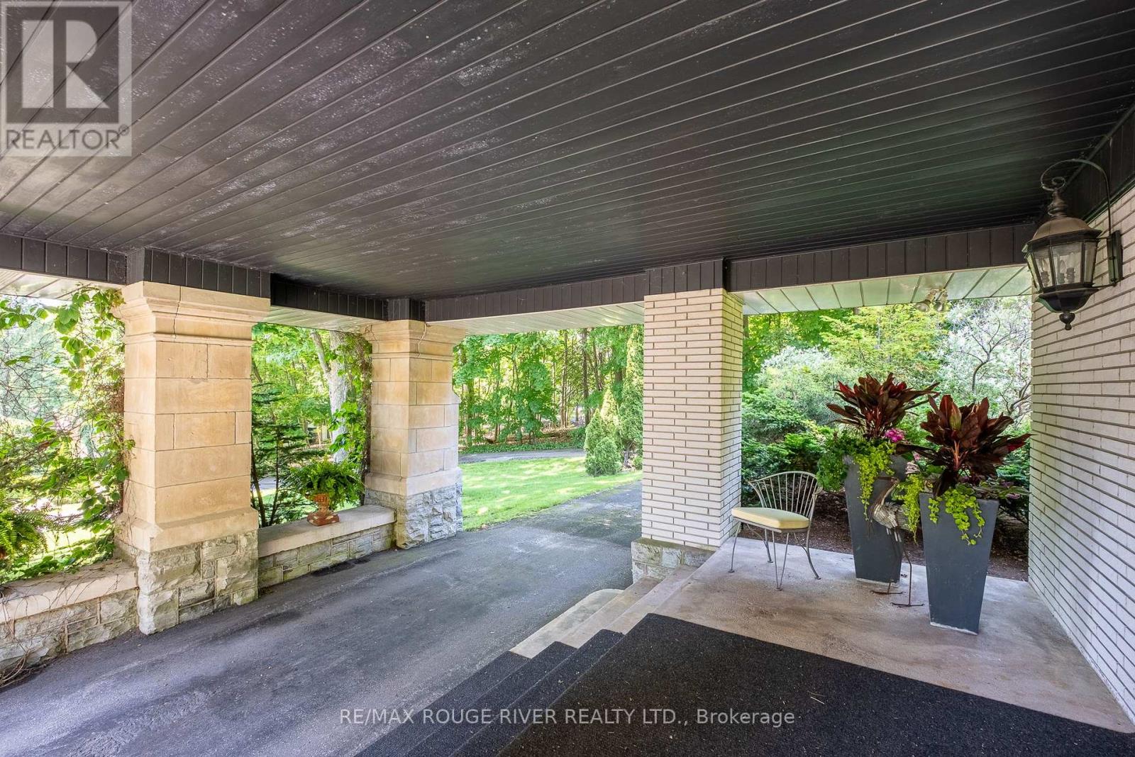 Property at 7 SUNRISE COURT image 5
