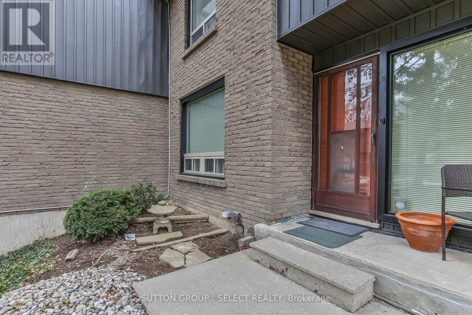 769 Berkshire Drive, London South, Ontario  N6J 3S5 - Photo 6 - X12083039