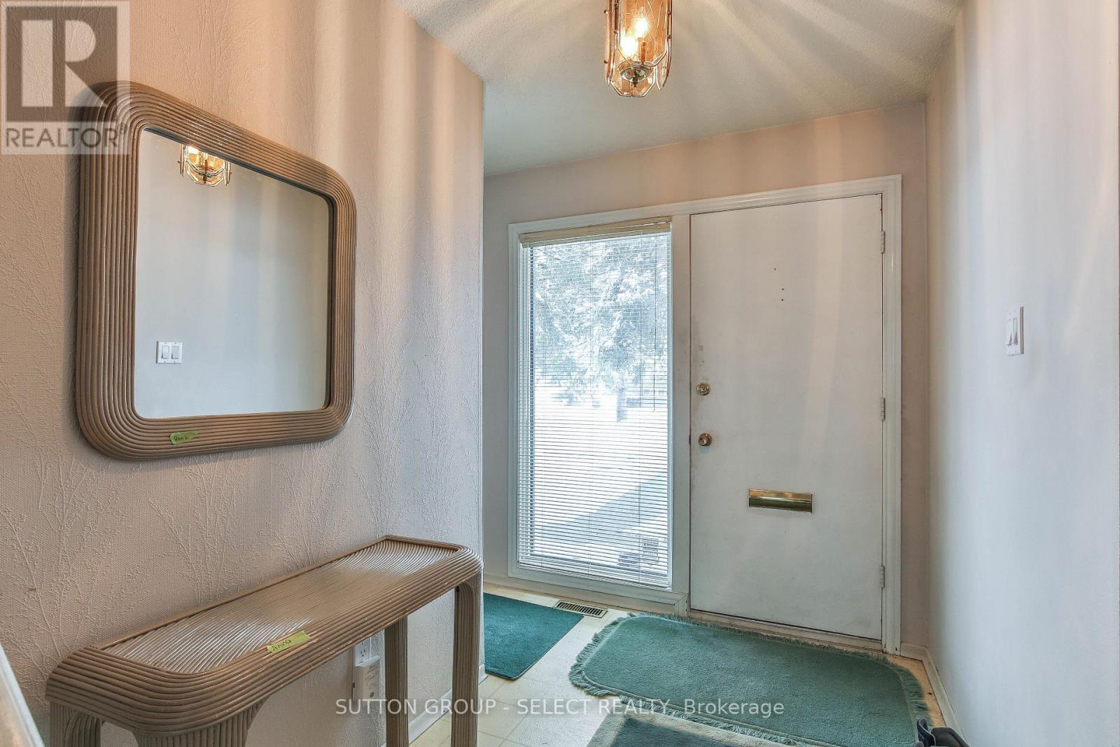 769 Berkshire Drive, London South, Ontario  N6J 3S5 - Photo 7 - X12083039