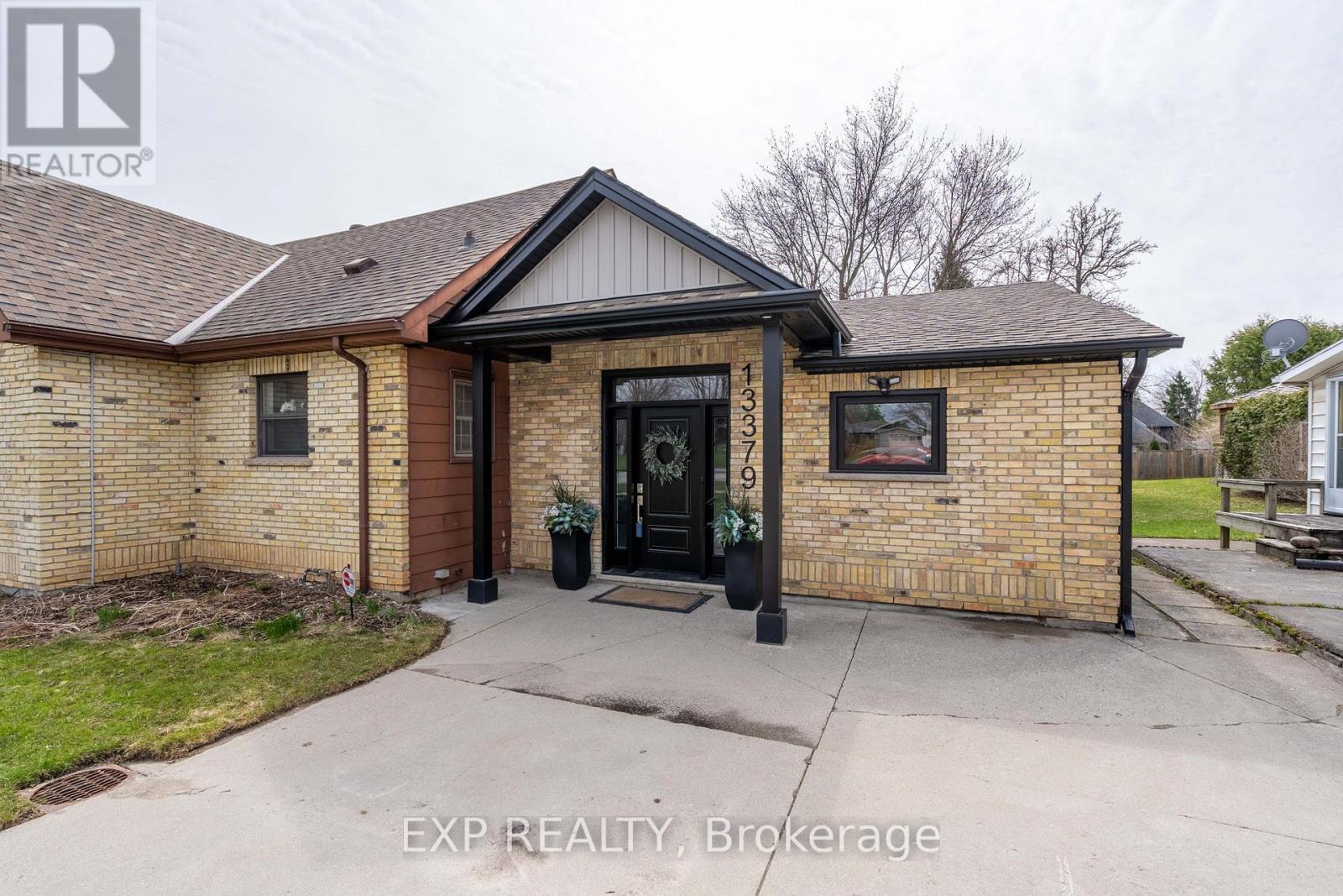 Property at 13379 ILDERTON ROAD image 2