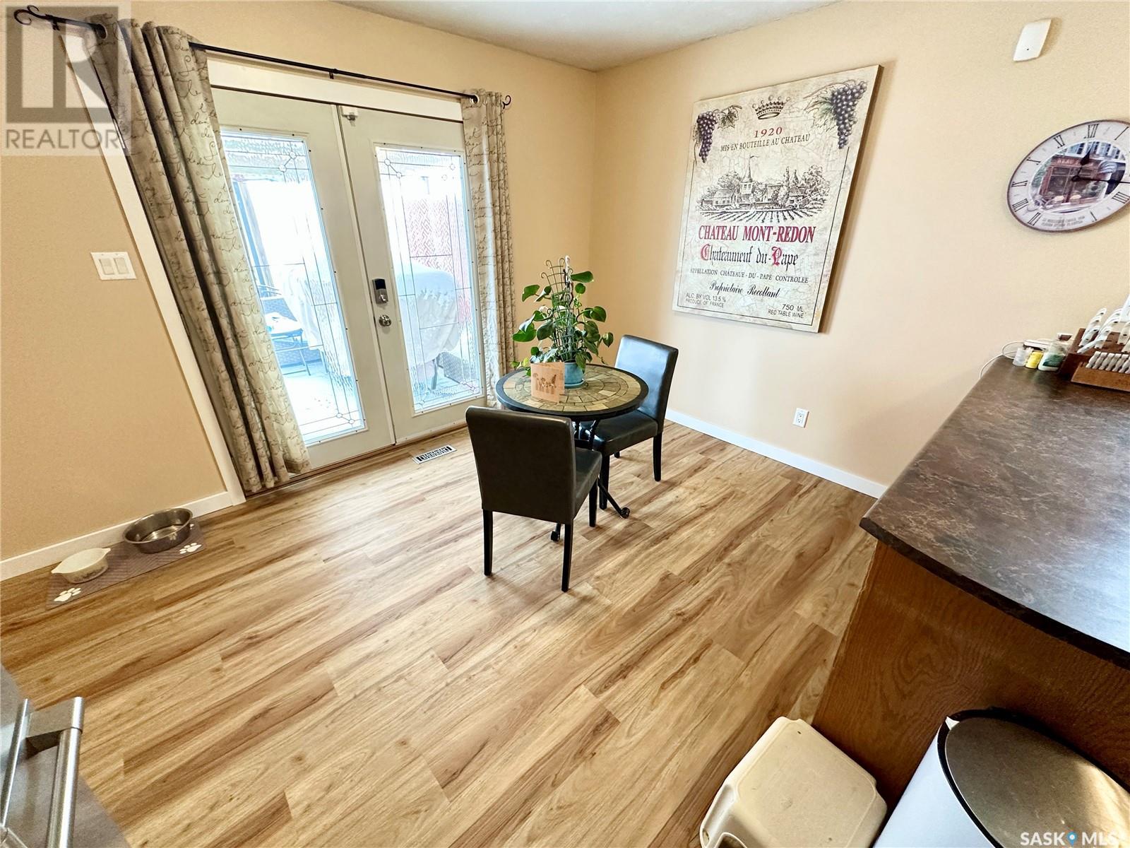 706 Dieppe Drive, Weyburn, Saskatchewan  S4H 3G8 - Photo 5 - SK999407