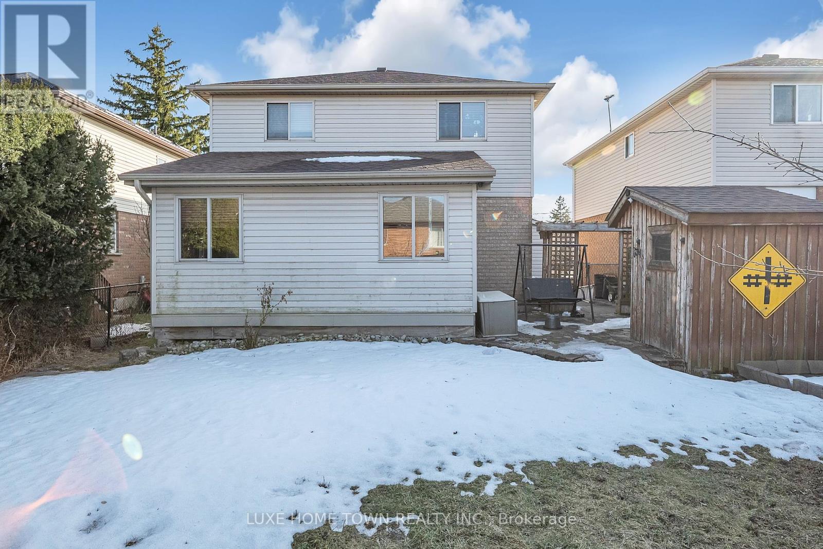 163 Stone Church Road E, Hamilton, Ontario  L9B 1A8 - Photo 42 - X12083049