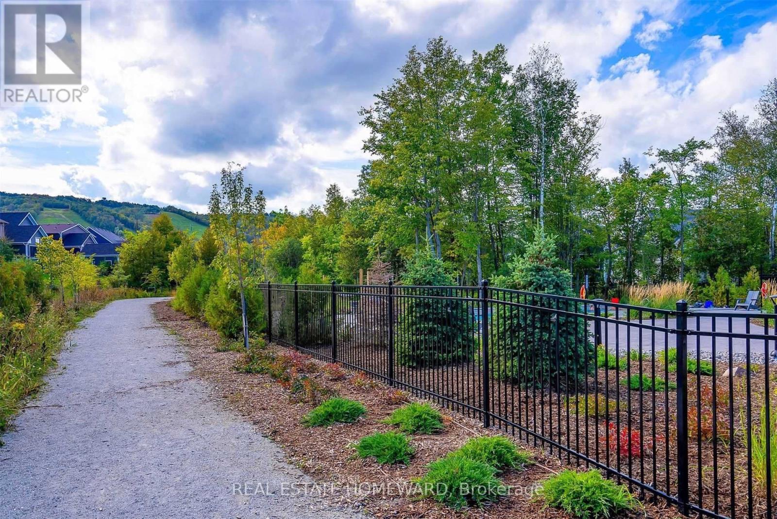 222 Yellow Birch Crescent, Blue Mountains, Ontario  L9Y 0R4 - Photo 31 - X12083078