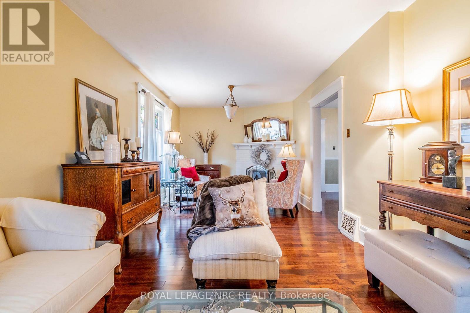 6107 Barker Street, Niagara Falls, Ontario  L2G 1Y5 - Photo 11 - X12083240