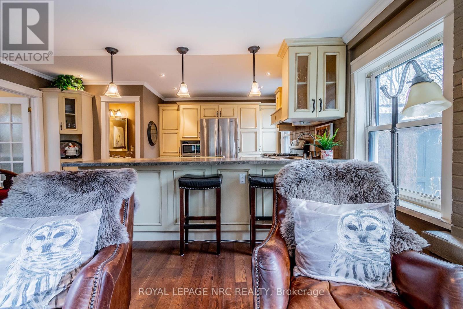 6107 Barker Street, Niagara Falls, Ontario  L2G 1Y5 - Photo 19 - X12083240