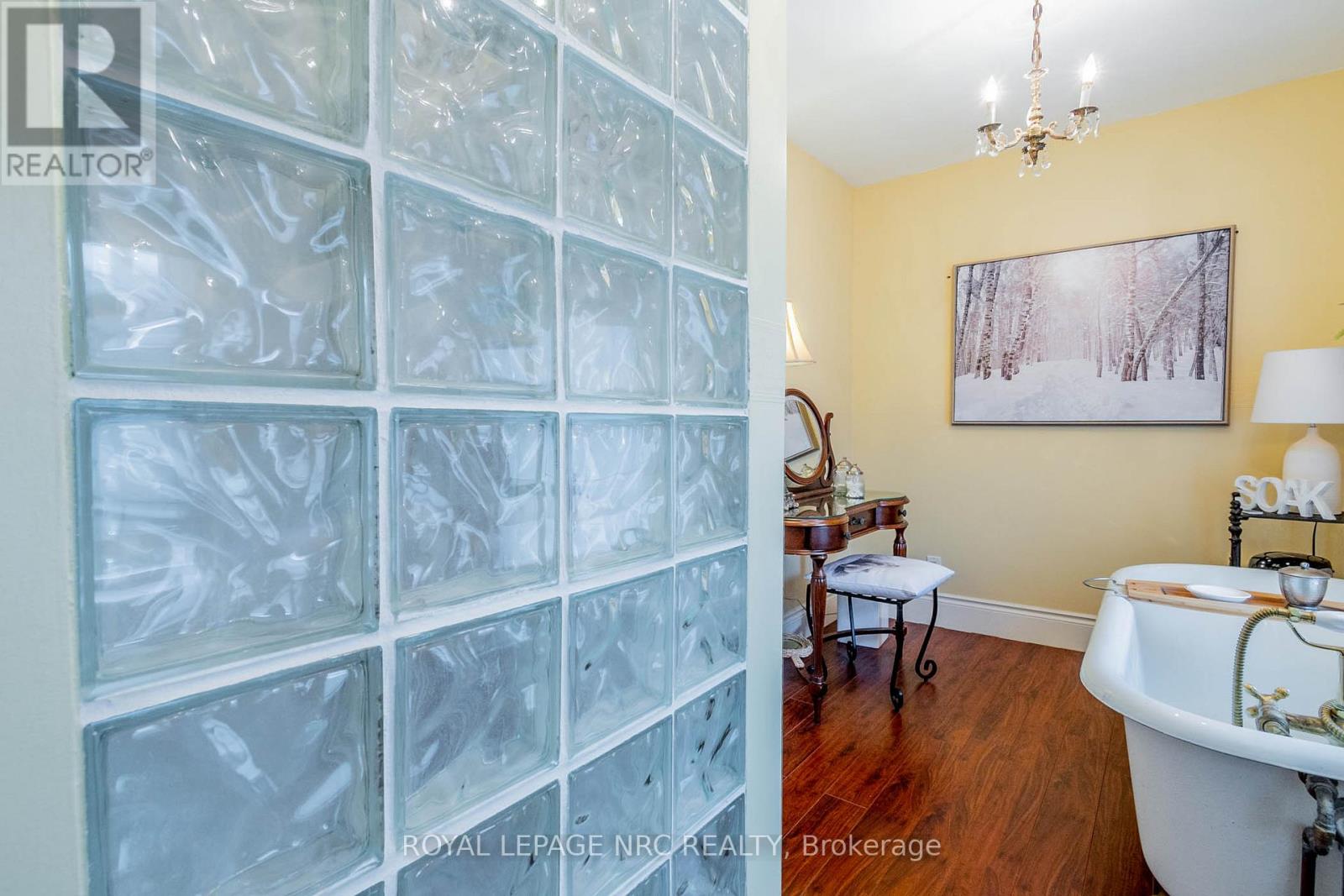 6107 Barker Street, Niagara Falls, Ontario  L2G 1Y5 - Photo 28 - X12083240
