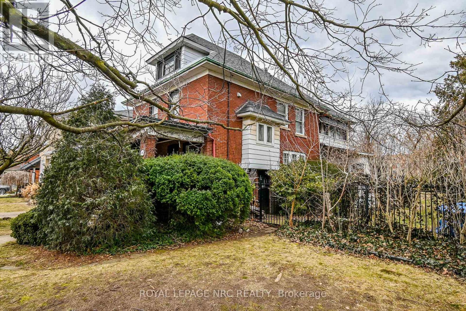 6107 Barker Street, Niagara Falls, Ontario  L2G 1Y5 - Photo 34 - X12083240