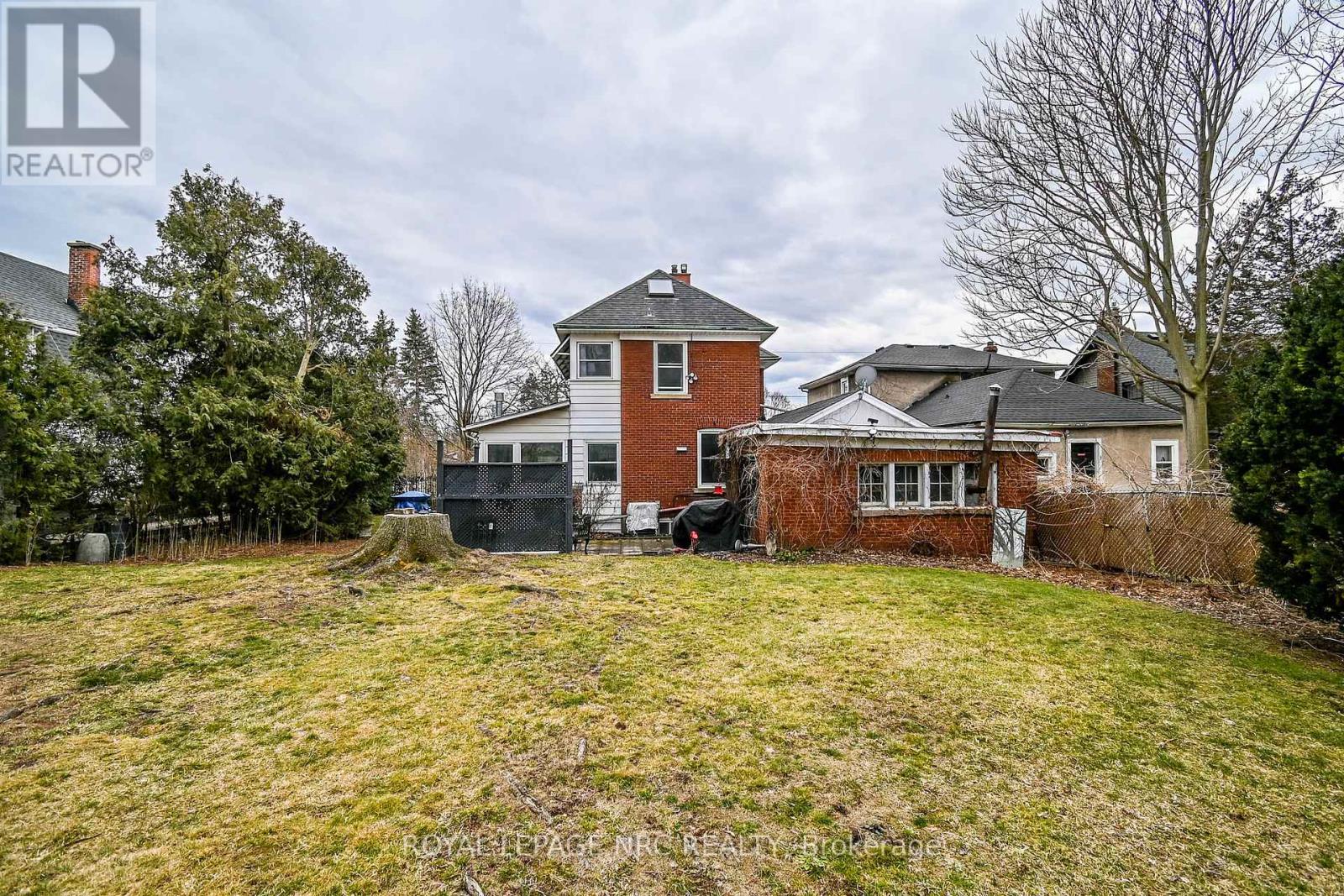 6107 Barker Street, Niagara Falls, Ontario  L2G 1Y5 - Photo 36 - X12083240