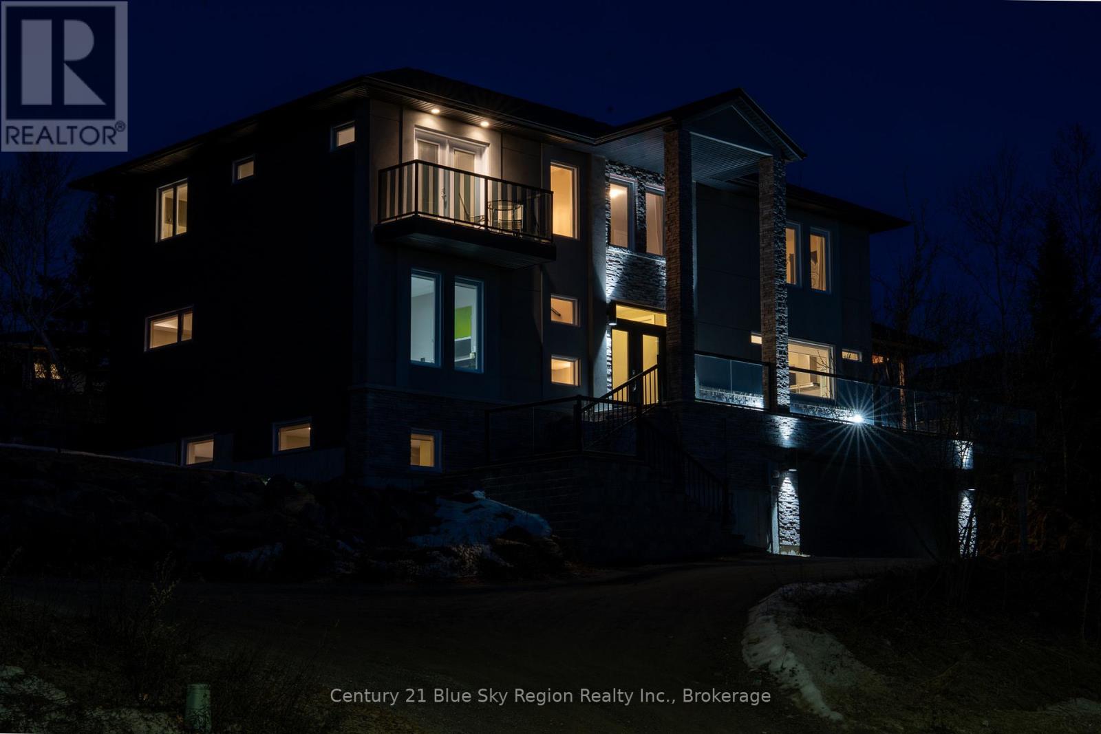 12 Killare Street, North Bay, Ontario  P1A 4H8 - Photo 15 - X12083454