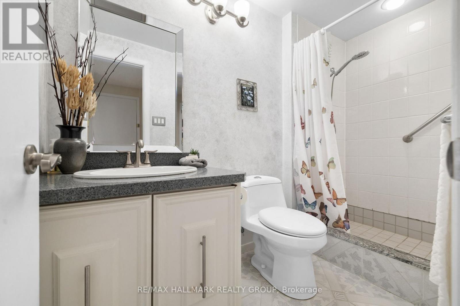 664 Glenhurst Crescent, Ottawa, Ontario  K1J 7B7 - Photo 9 - X12083192