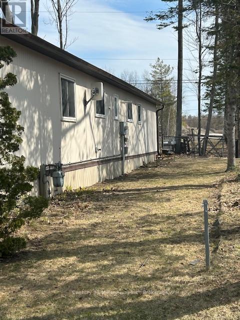 75 Georgian Glen Drive, Wasaga Beach, Ontario  L9Z 1K7 - Photo 10 - S12083266