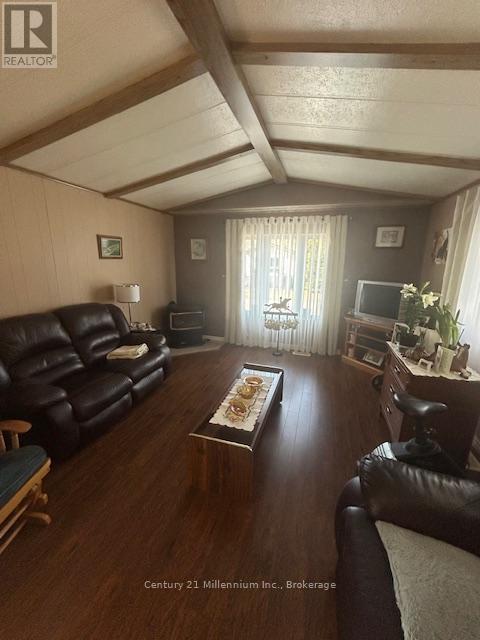 75 Georgian Glen Drive, Wasaga Beach, Ontario  L9Z 1K7 - Photo 2 - S12083266