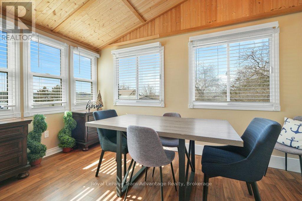 3 Gibson Street, Parry Sound, Ontario  P2A 1W5 - Photo 20 - X12083388