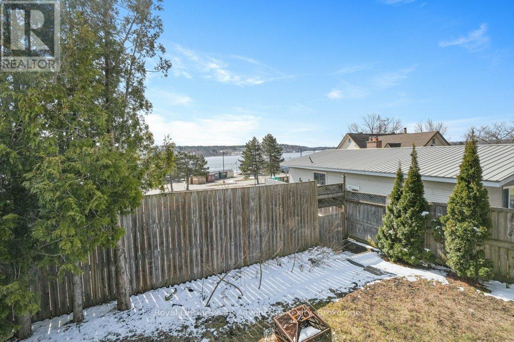 3 Gibson Street, Parry Sound, Ontario  P2A 1W5 - Photo 30 - X12083388