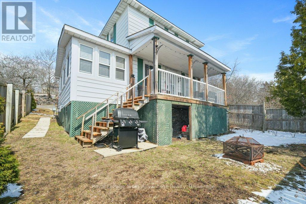 3 Gibson Street, Parry Sound, Ontario  P2A 1W5 - Photo 4 - X12083388