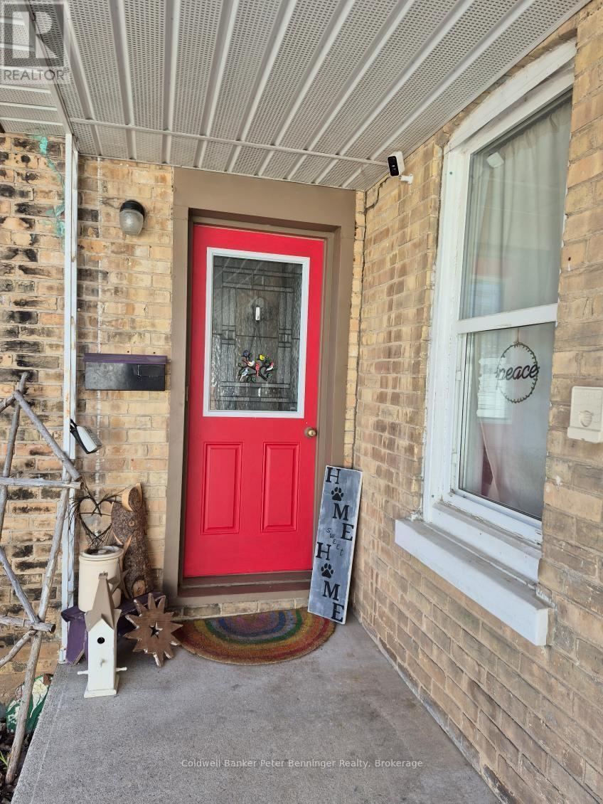 258 8th Street, Hanover, Ontario  N4N 1J7 - Photo 2 - X11906044