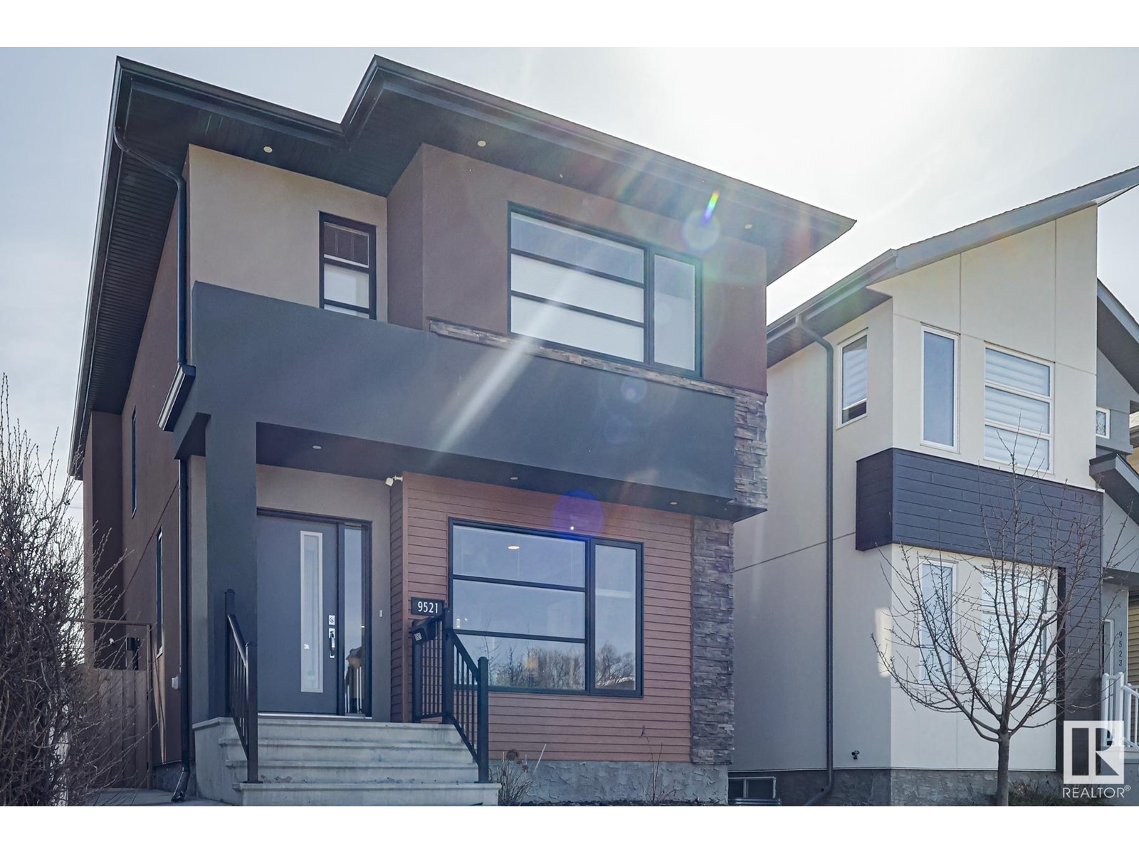 9521 76 AV NW, Edmonton, Alberta