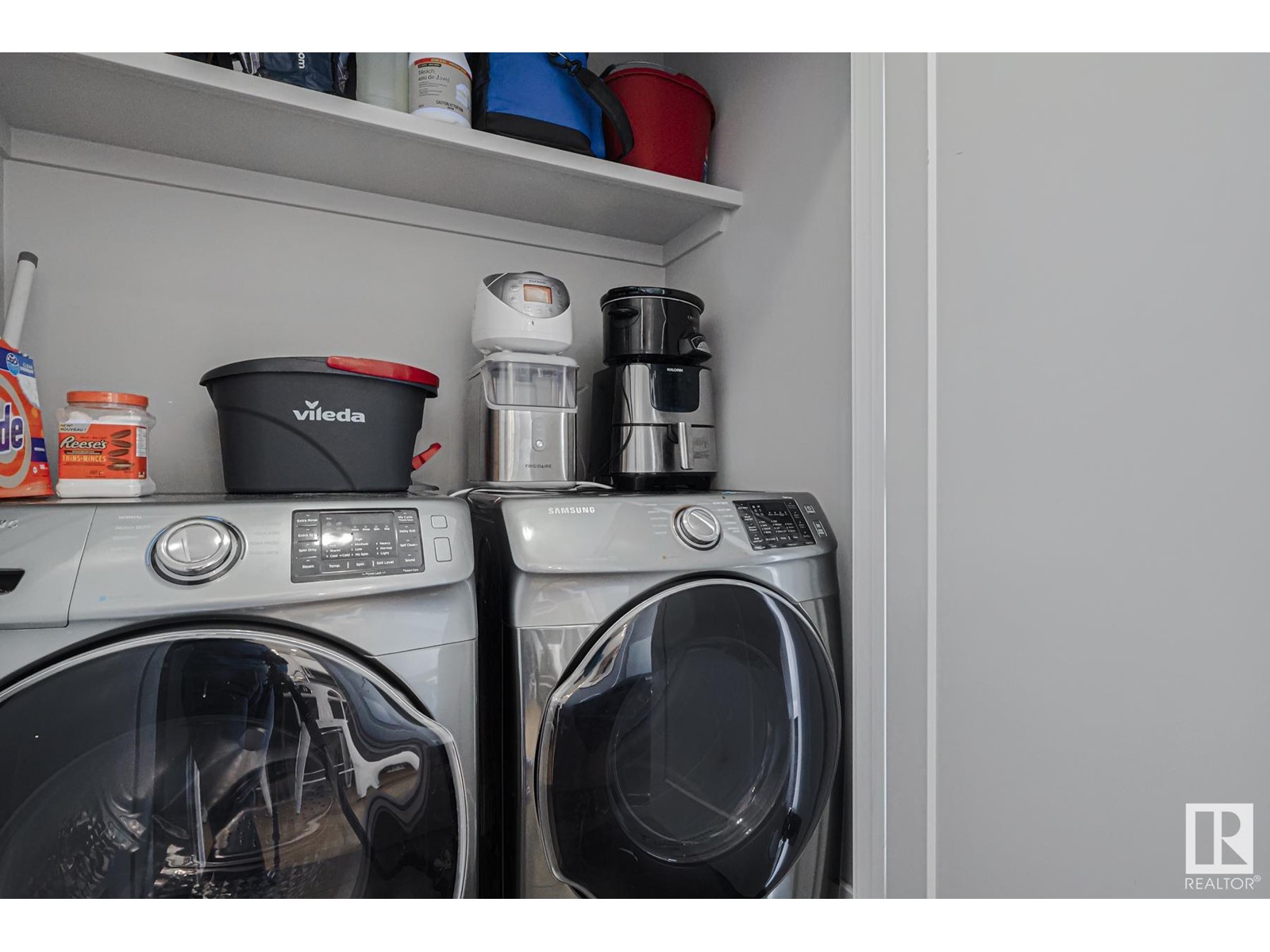 Property at 9521 76 AV NW image 2