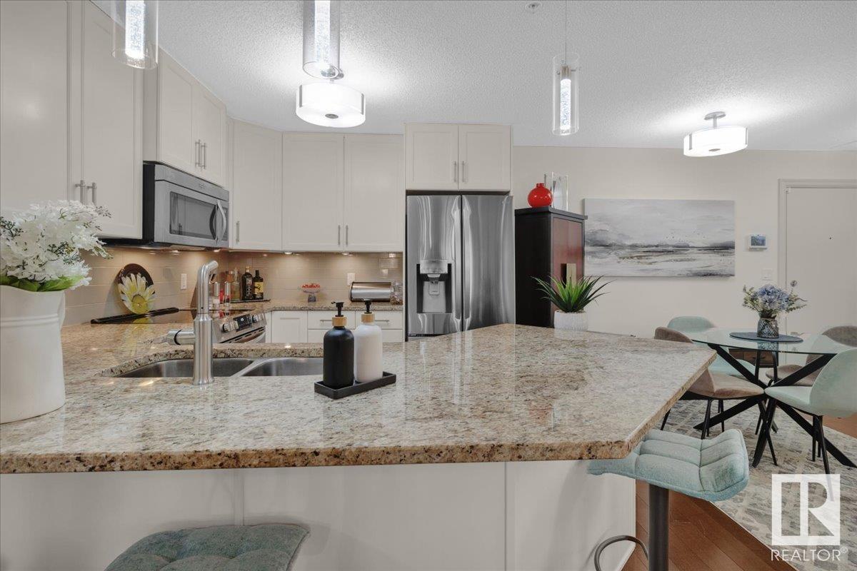 Property at #115 2203 44 AV NW image 4