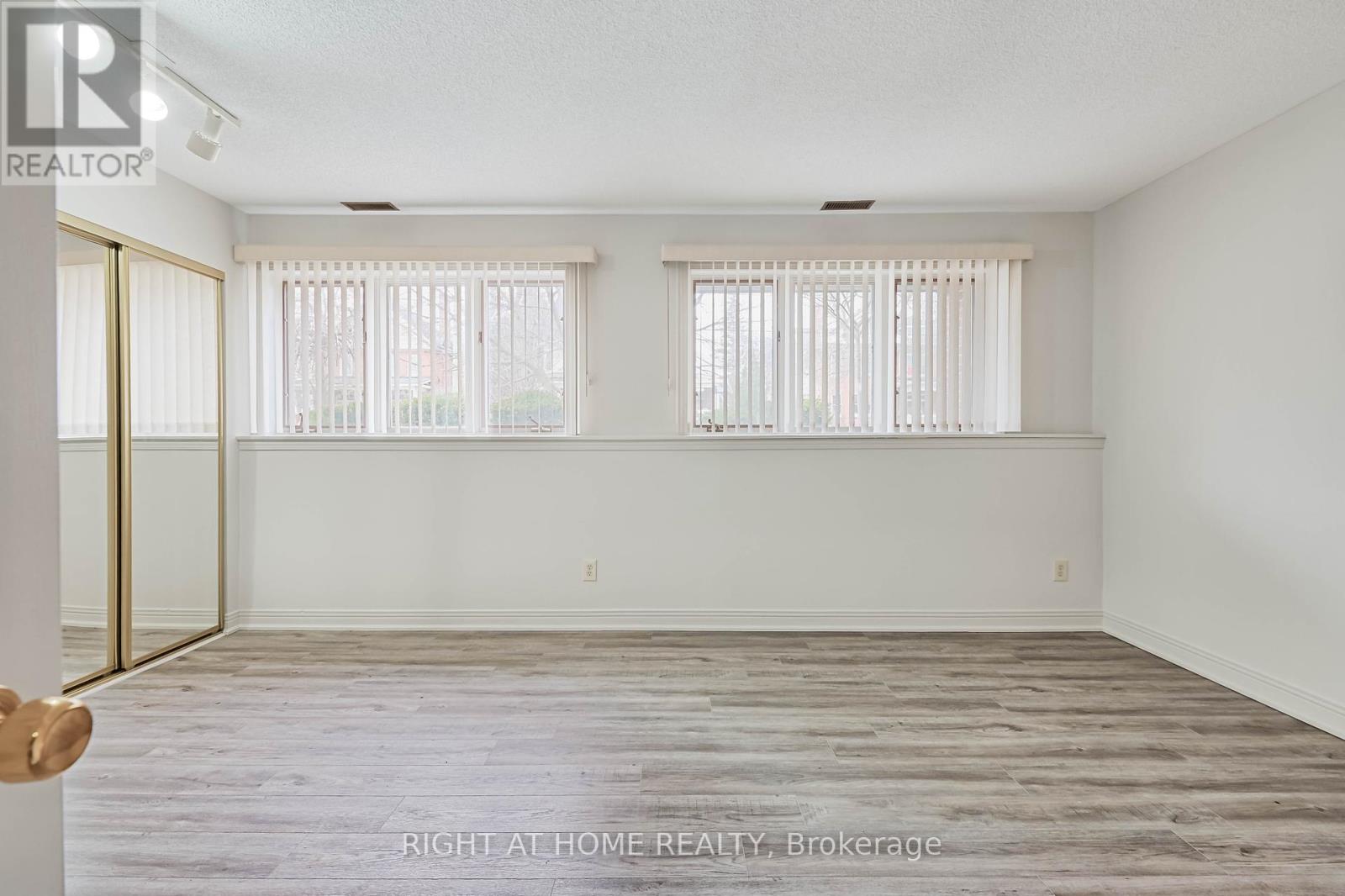 4 - 215 Pine Street, Collingwood, Ontario  L9Y 2P3 - Photo 12 - S12081876