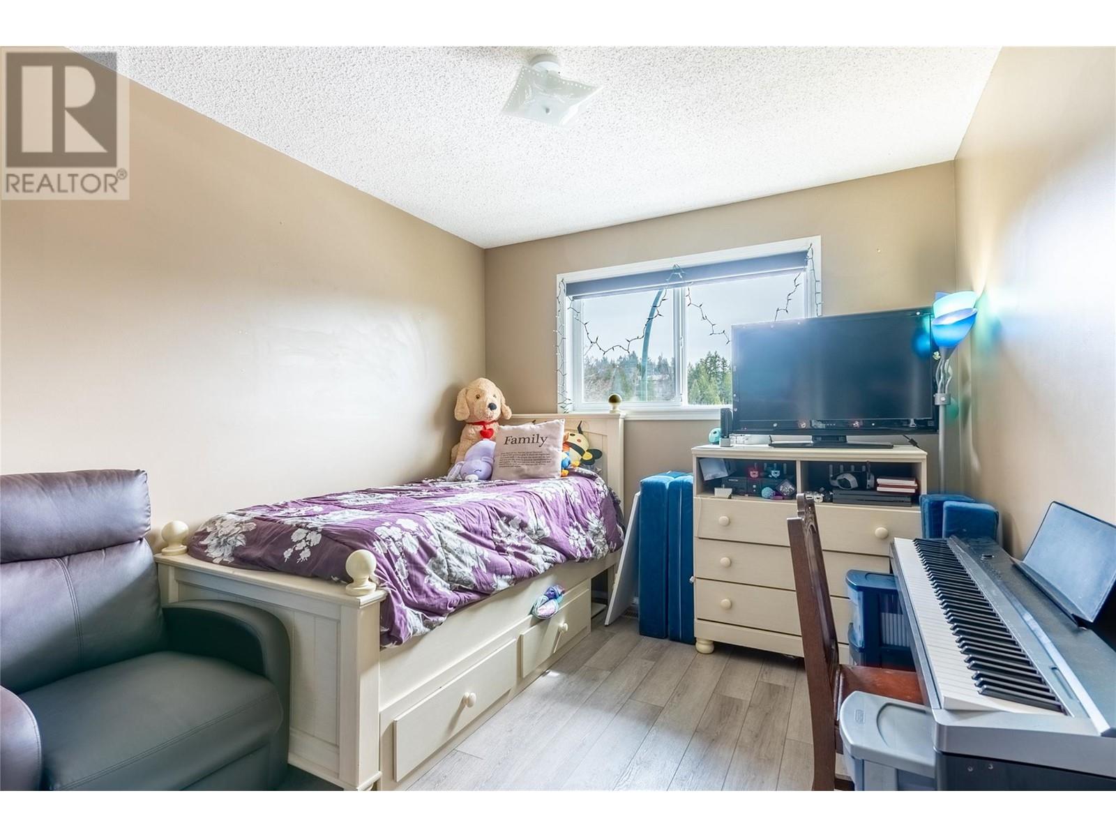 281 Poplar Drive, Logan Lake, British Columbia  V0K 1W0 - Photo 11 - 10342622