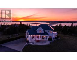 101 McGray Avenue, North East Point, Ca
