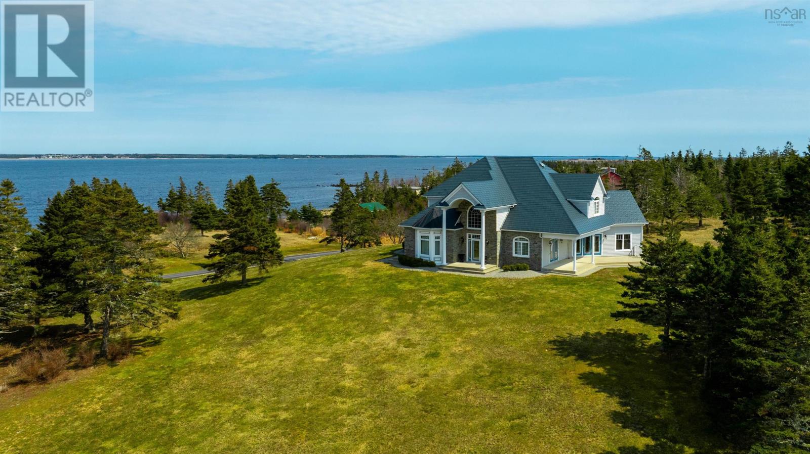 101 Mcgray Avenue, North East Point, Nova Scotia  B0W 2P0 - Photo 11 - 202507864
