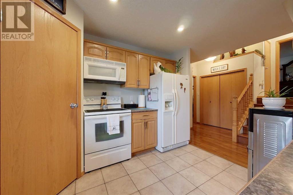 32 Rice Avenue, Slave Lake, Alberta  T0G 2A4 - Photo 9 - A2211720