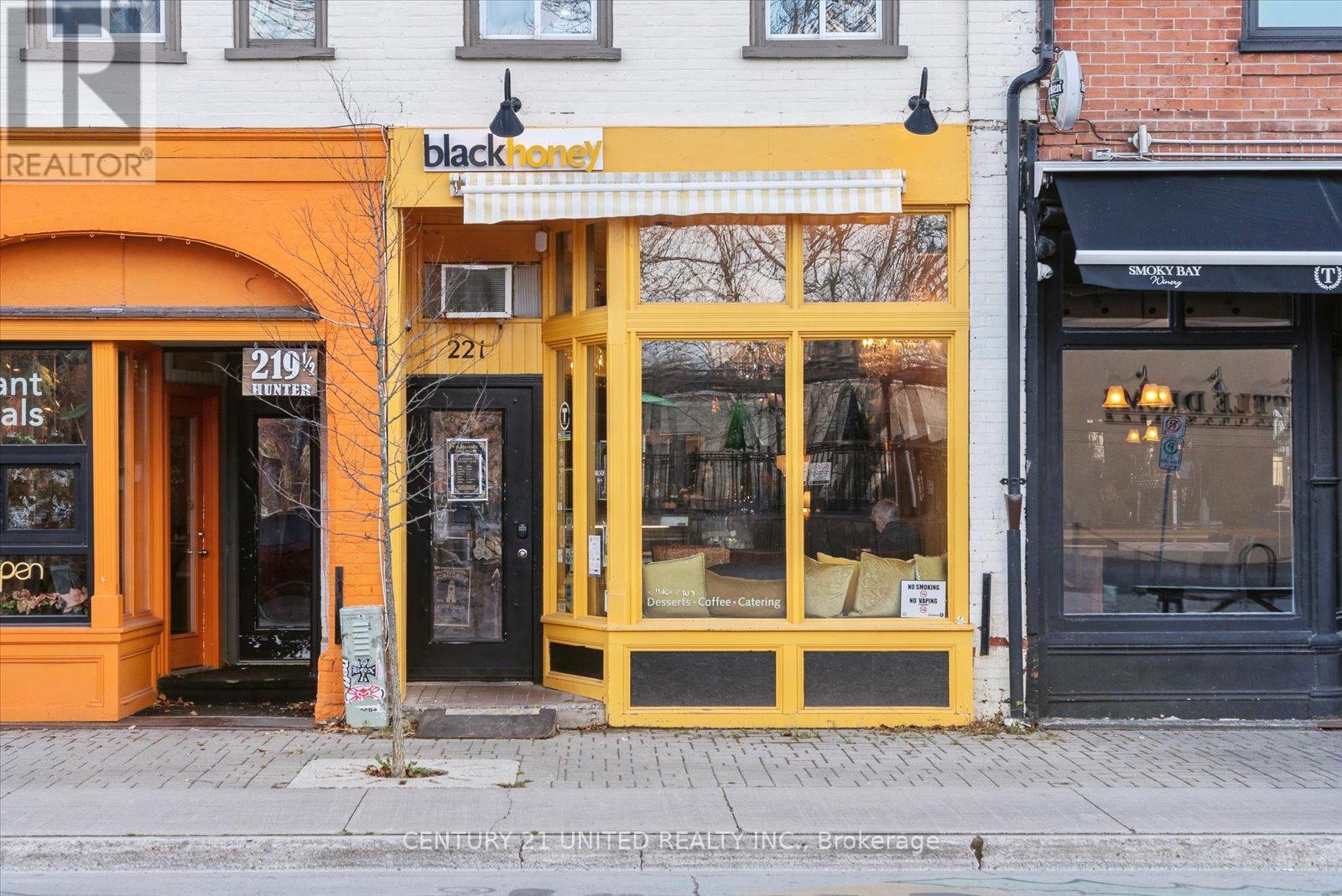 217/221 HUNTER STREET W, Peterborough Central, Ontario