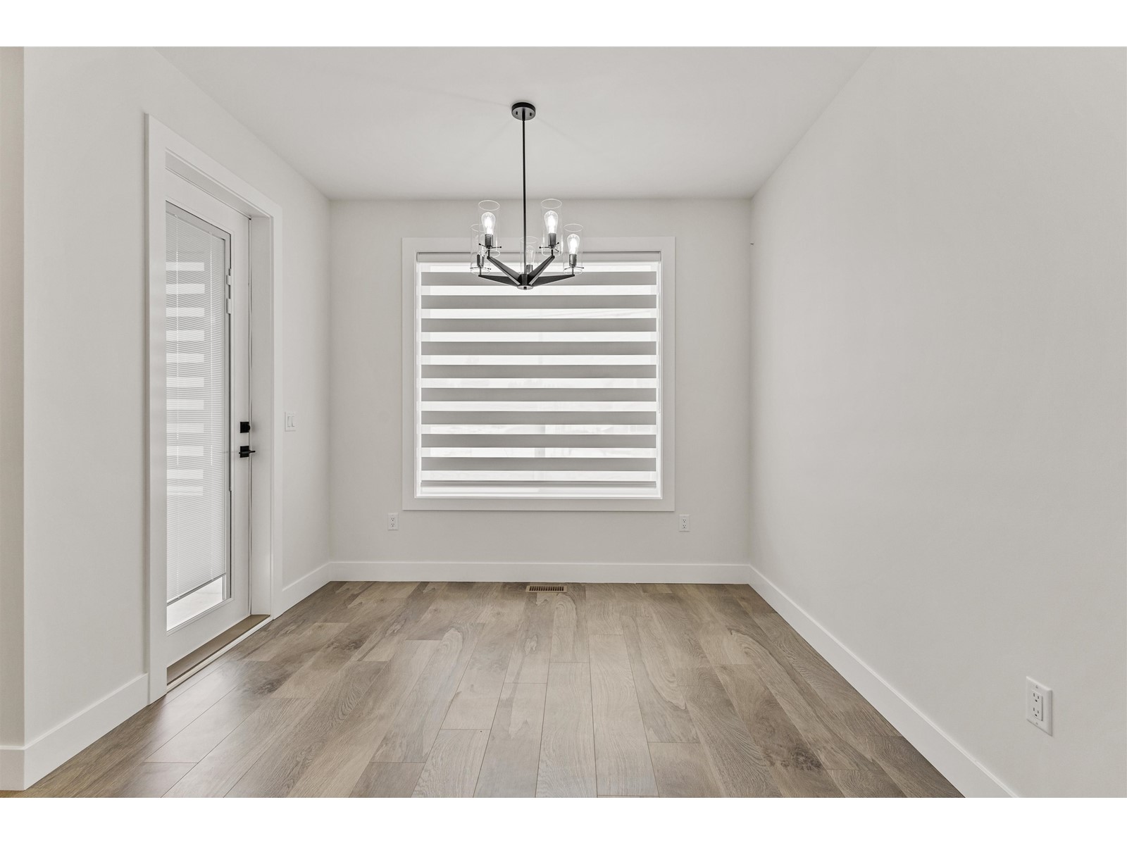32547 Higginbottom Court, Mission, British Columbia  V2V 2T7 - Photo 5 - R2989791