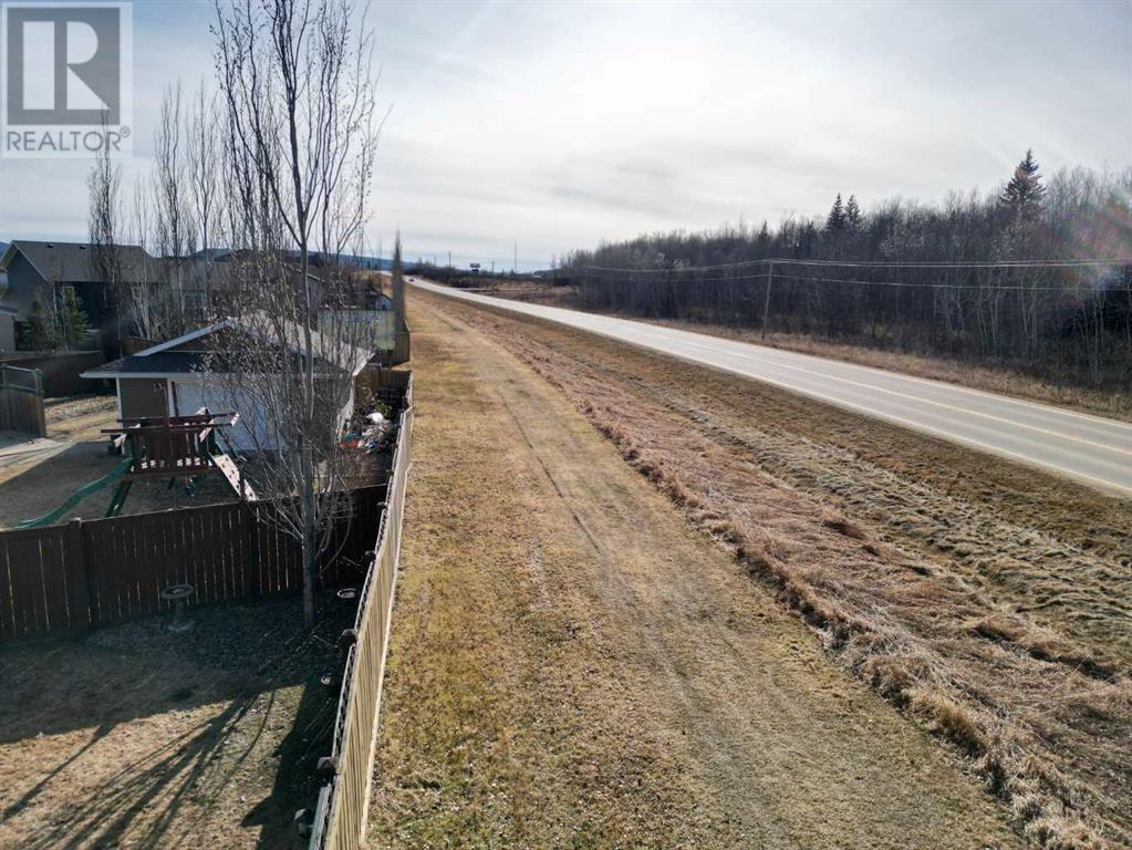 9101 129 Avenue, Peace River, Alberta  T8S 1W9 - Photo 5 - A2210927