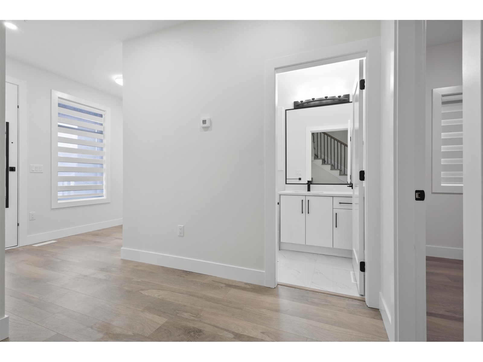32545 Higginbottom Court, Mission, British Columbia  V2V 2T7 - Photo 7 - R2989796