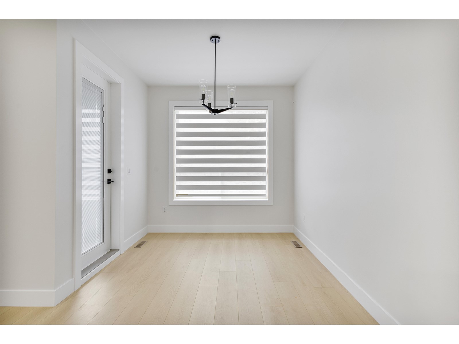 32504 Higginbottom Court, Mission, British Columbia  V2V 2T7 - Photo 12 - R2989798